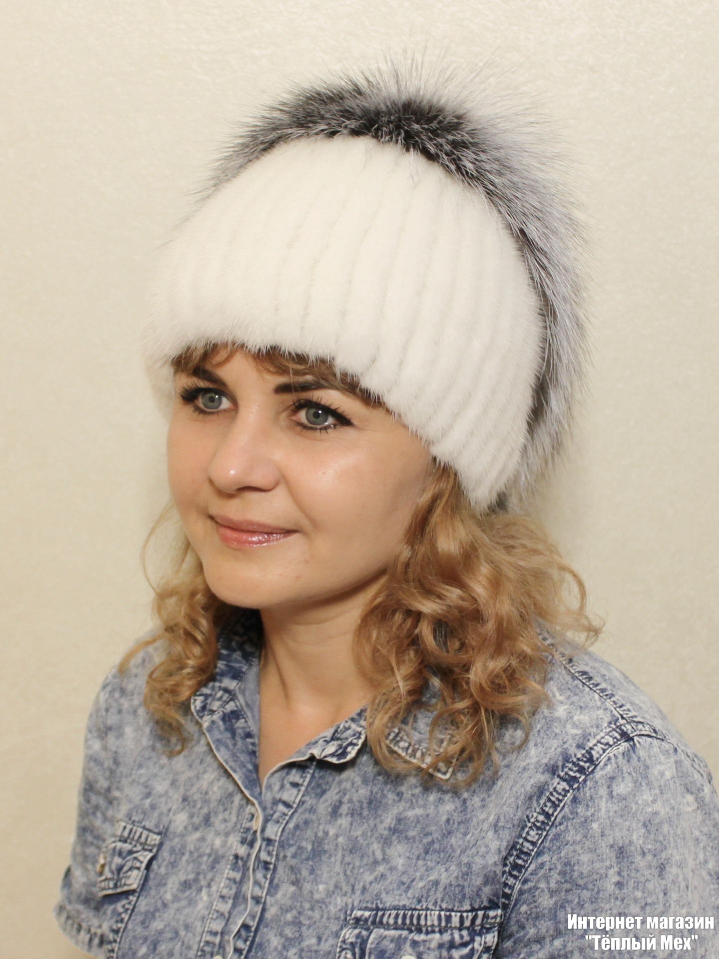 Женская шапка "Капелька" из меха норки белого цвета и чернобурки
