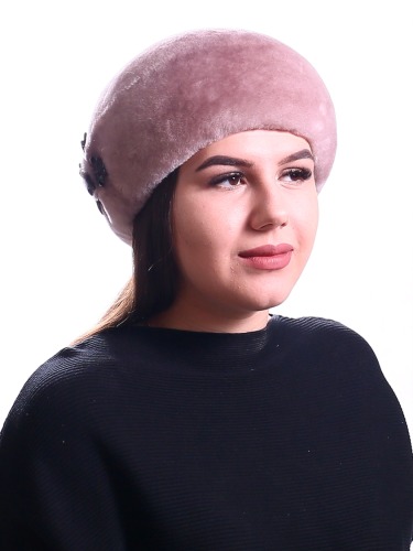 Модные меховые женские береты