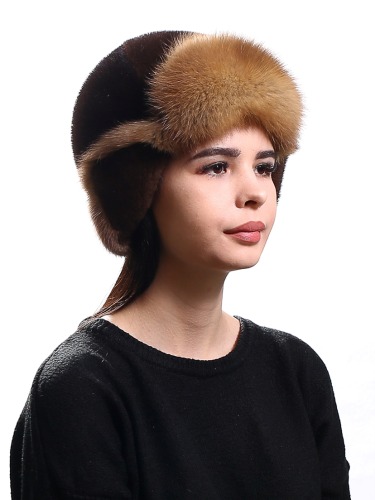Модные зимние шапки для женщин из меха