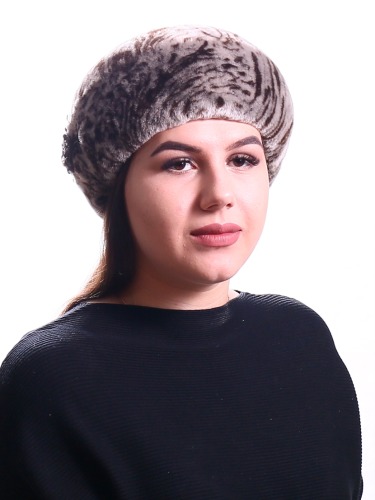 Модные меховые женские береты