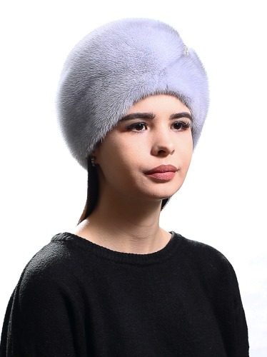 Модные зимние шапки для женщин из меха
